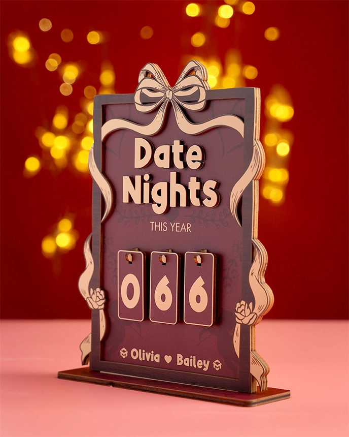 Custom Shape  Wood Bookshelf Tracker With Stand