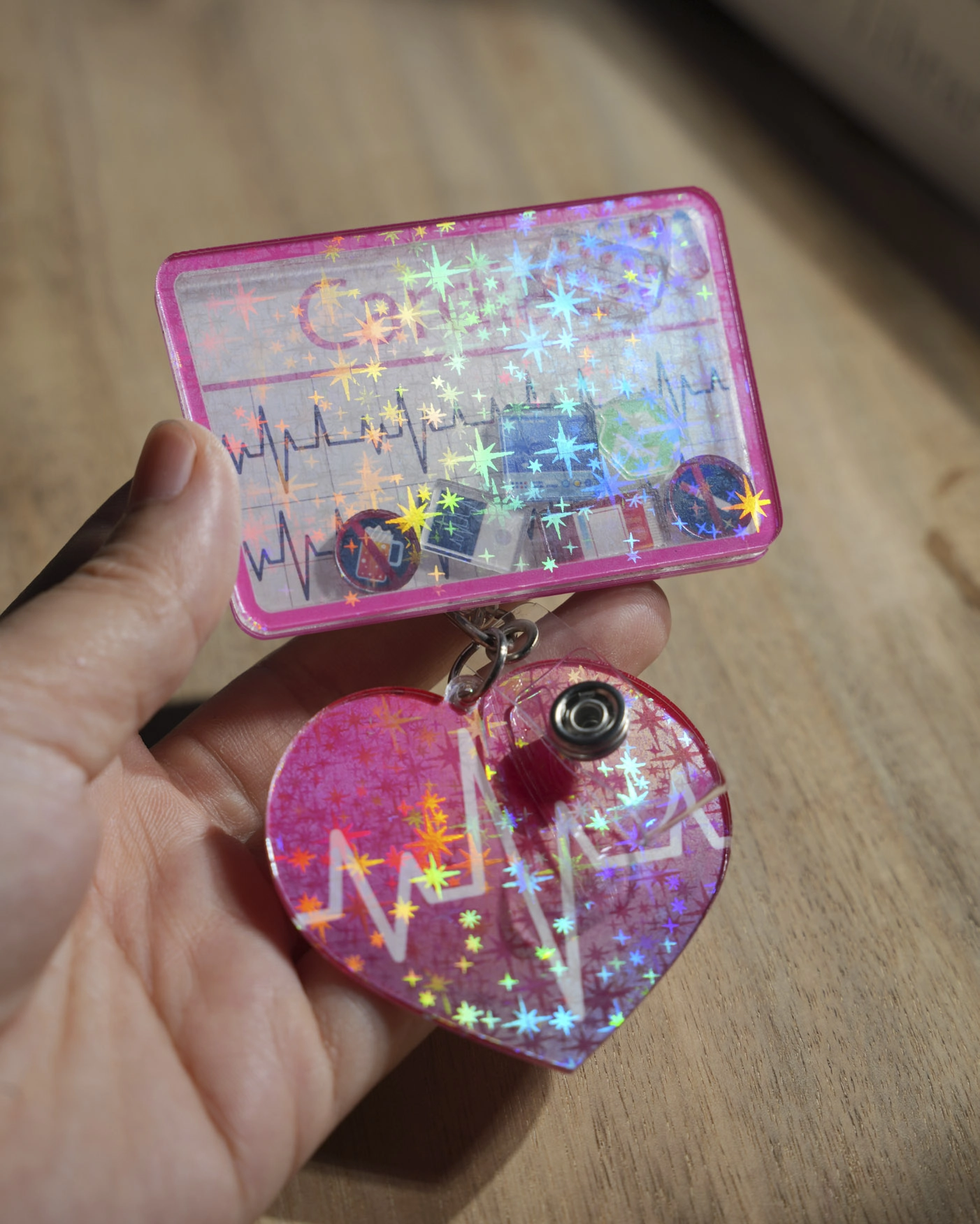 Custom Shape Hologram Shaker Badge Reel With Charm