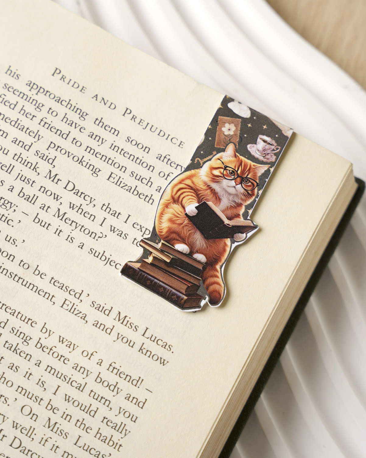 Custom Shape Magnet Bookmark