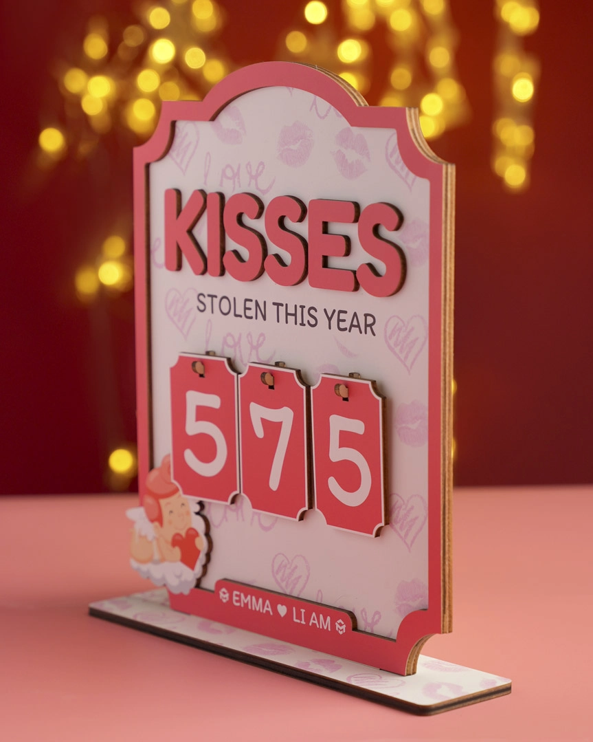 Custom Shape  Wood Bookshelf Tracker With Stand