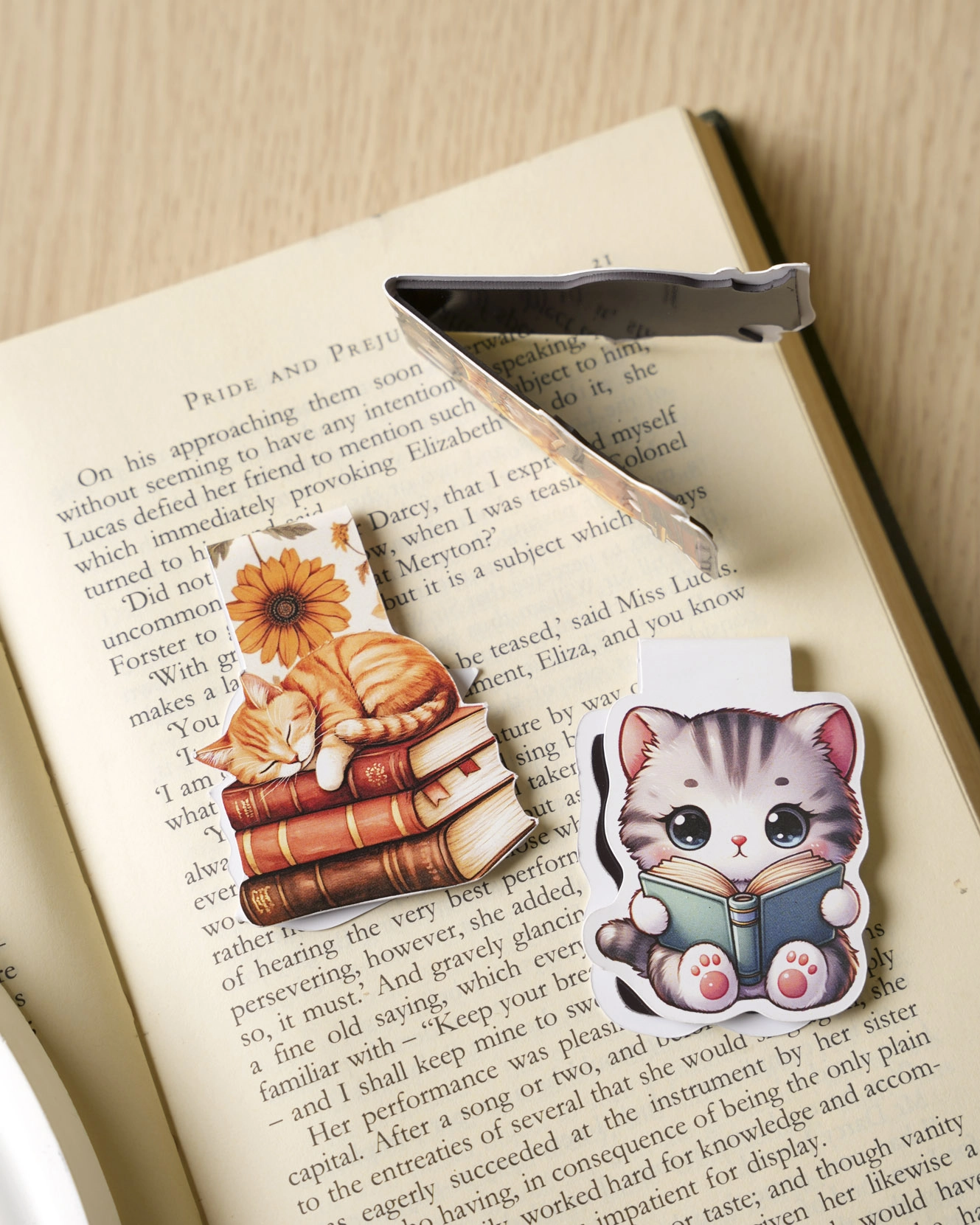 Custom Shape Magnet Bookmark