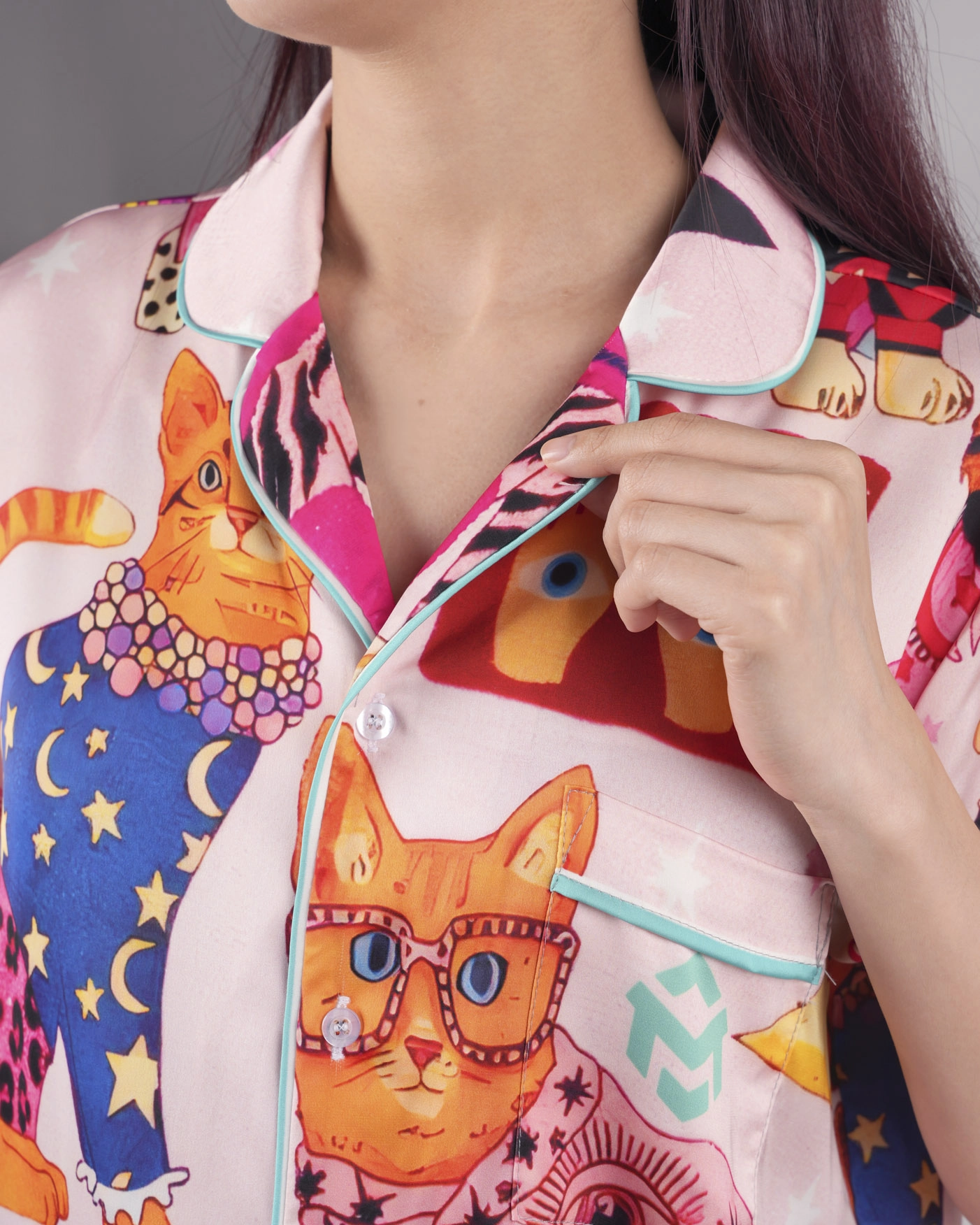 All-over Print Satin Short-Sleeve Pajamas Set with Long Pants