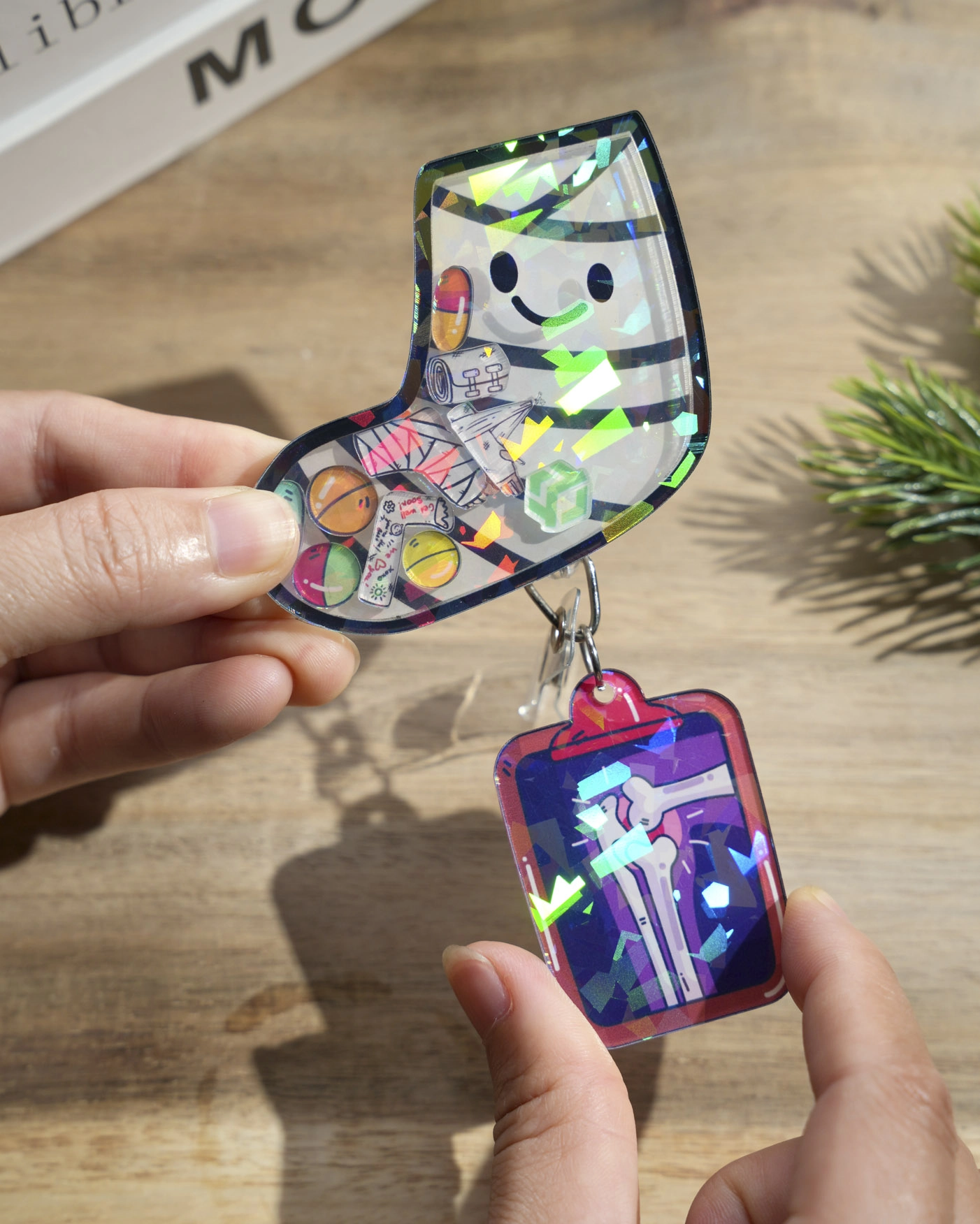 Custom Shape Hologram Shaker Badge Reel With Charm